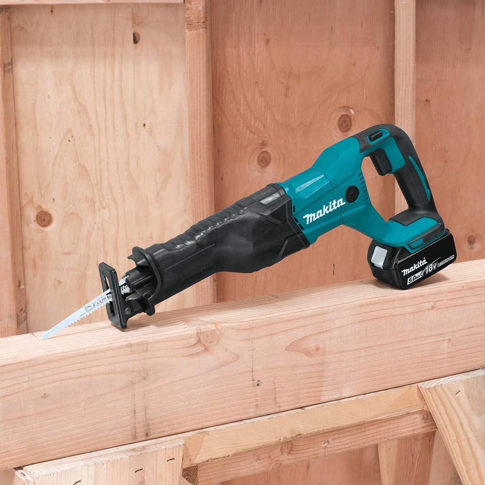 18V Lithium-Ion Cordless Recipro Saw Kit H684