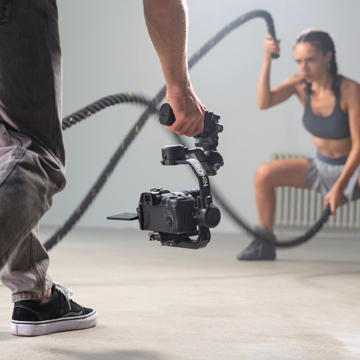 3-Axis Gimbal Stabilizer for DSLR and Mirrorless Camera D222