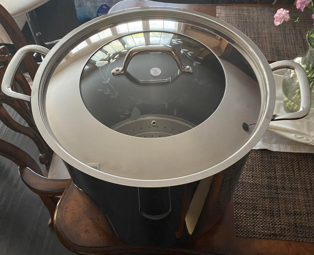 Stainless Steel 60-qt Stockpot with Steaming Rack J199