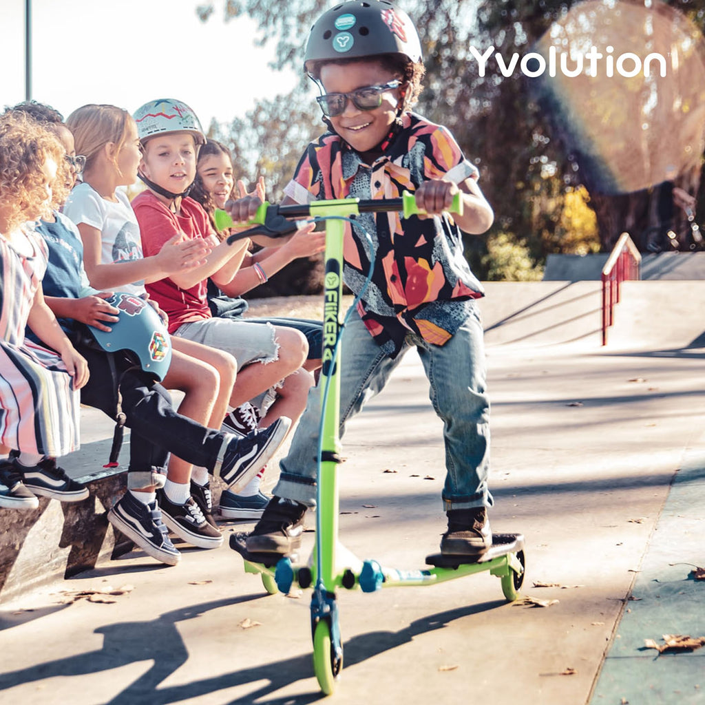 3-Wheel Wiggle Scooter with Hand Brake M180