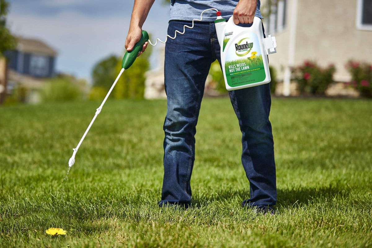 All-in-One Weed Killer for Lawns 1.33 gal N7586
